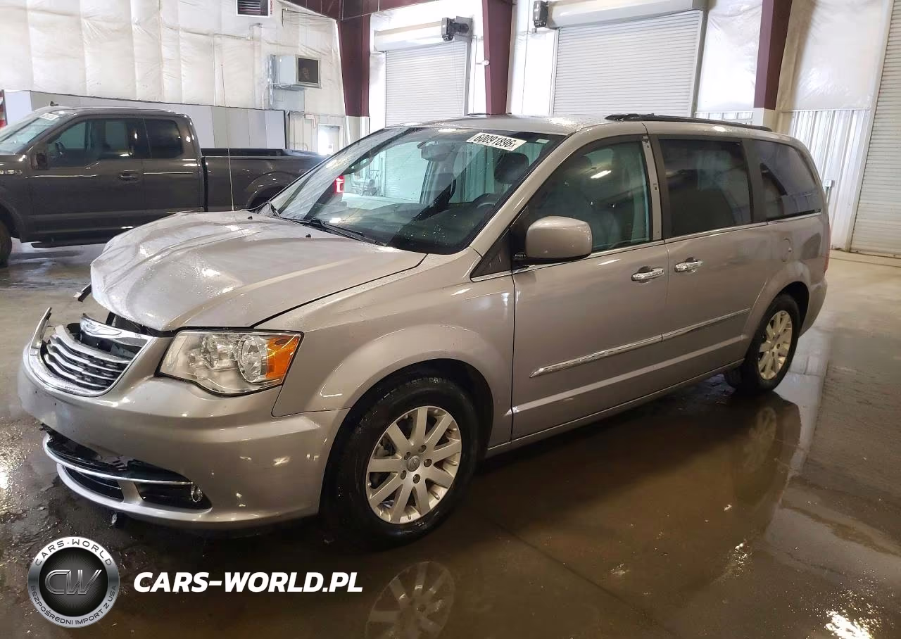 2015 Chrysler Town & Country Touring VIN:2C4RC1BG1FR636701 - 1