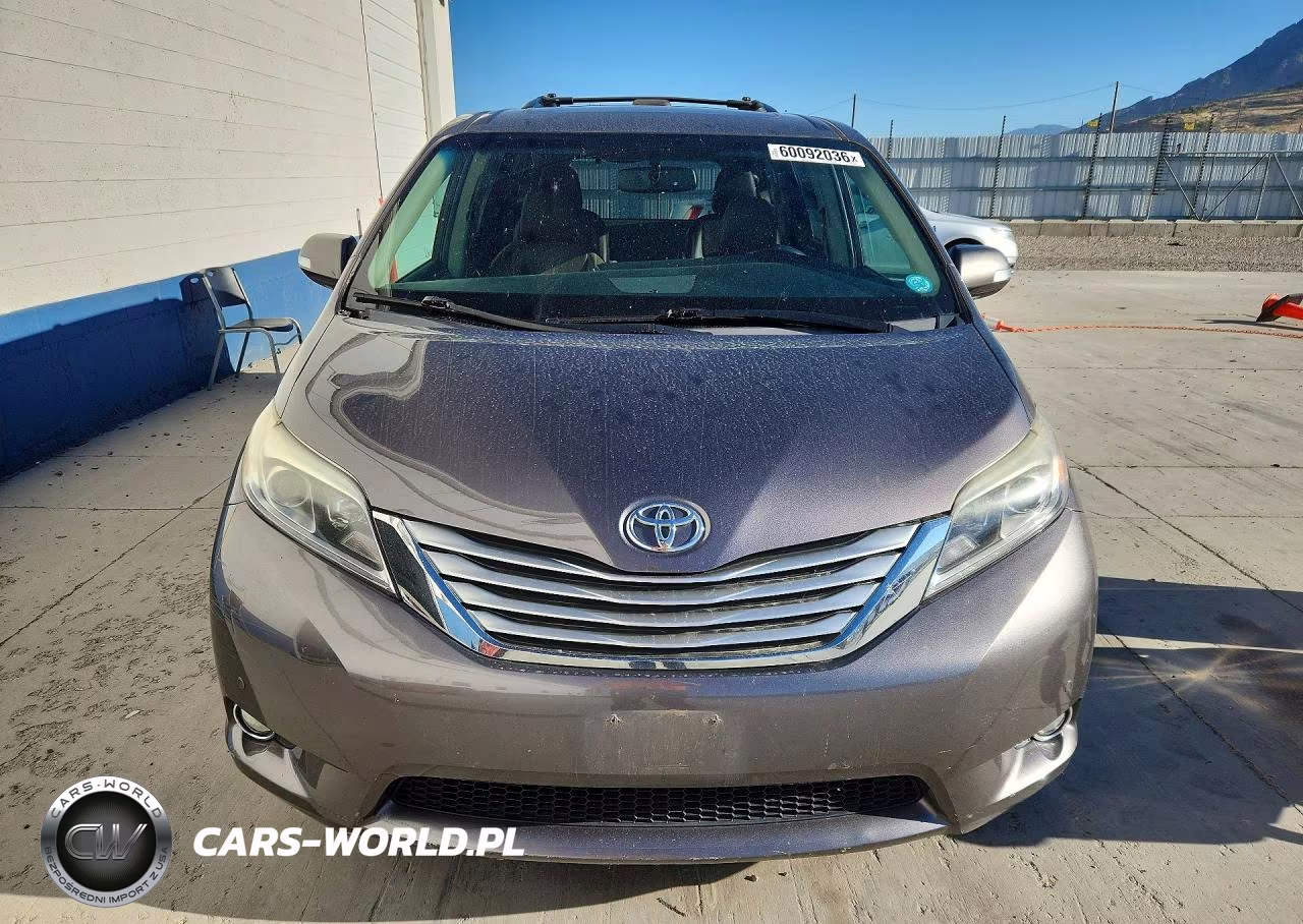 2017 Toyota Sienna Limited 7-Passenger VIN:5TDDZ3DC5HS158727 - 5