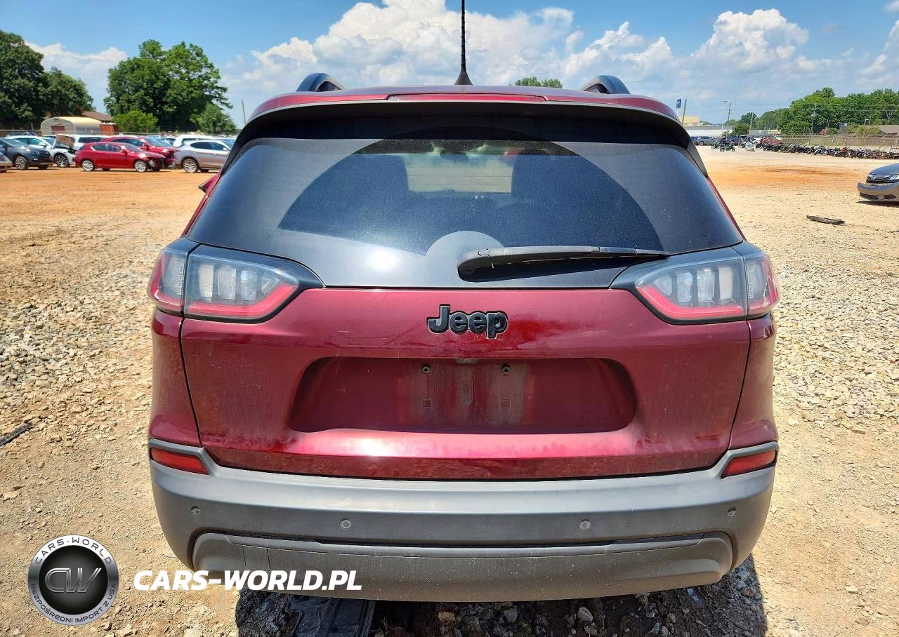2019 Jeep Cherokee Latitude Plus VIN:1C4PJLLBXKD377036 - 6