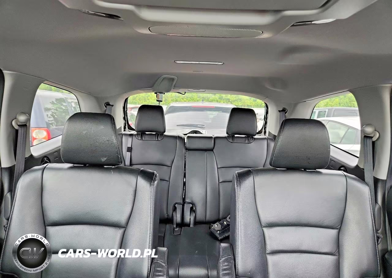 2019 Honda Pilot Touring VIN:5FNYF5H61KB019877 - 10