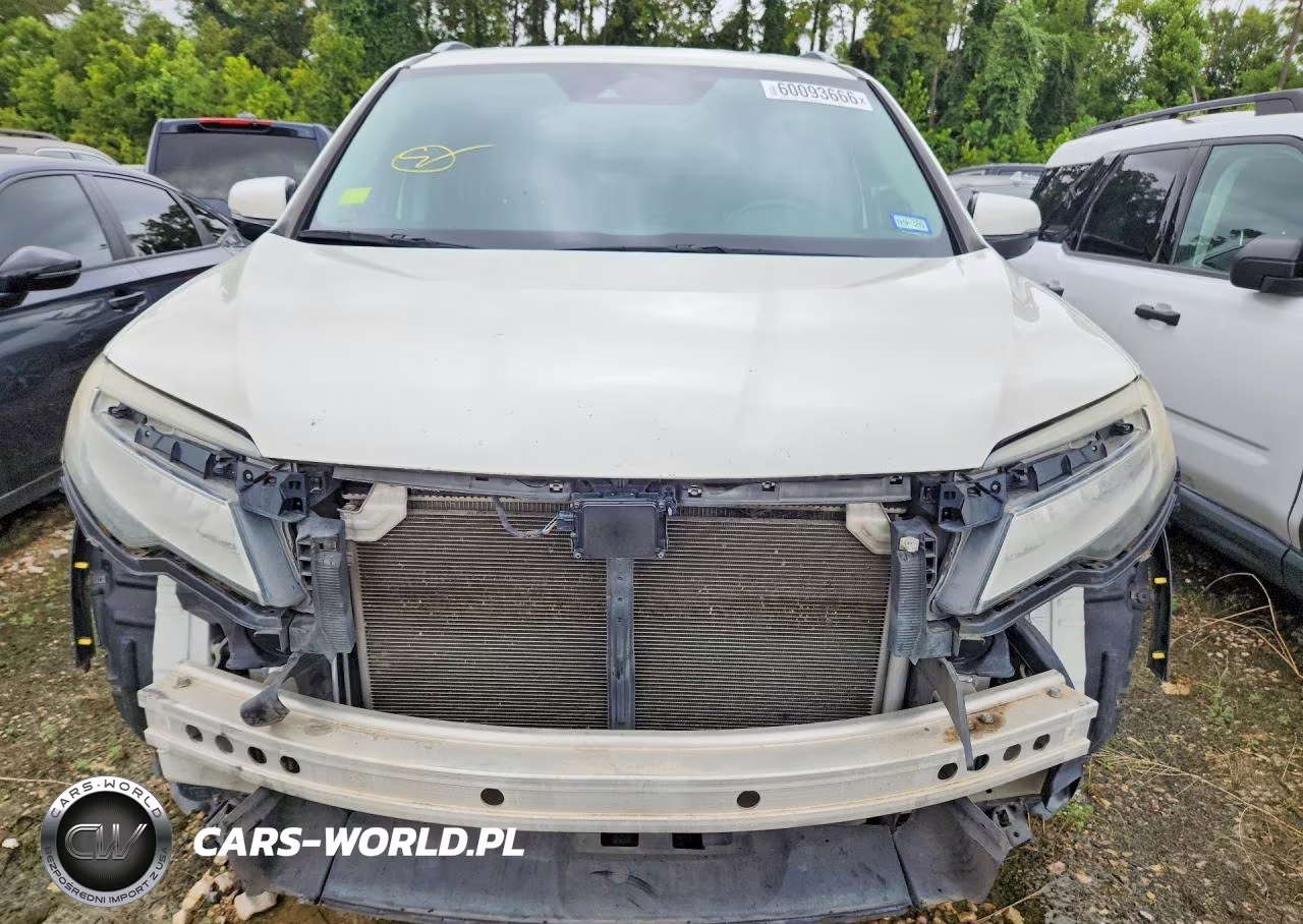 2019 Honda Pilot Touring VIN:5FNYF5H61KB019877 - 5