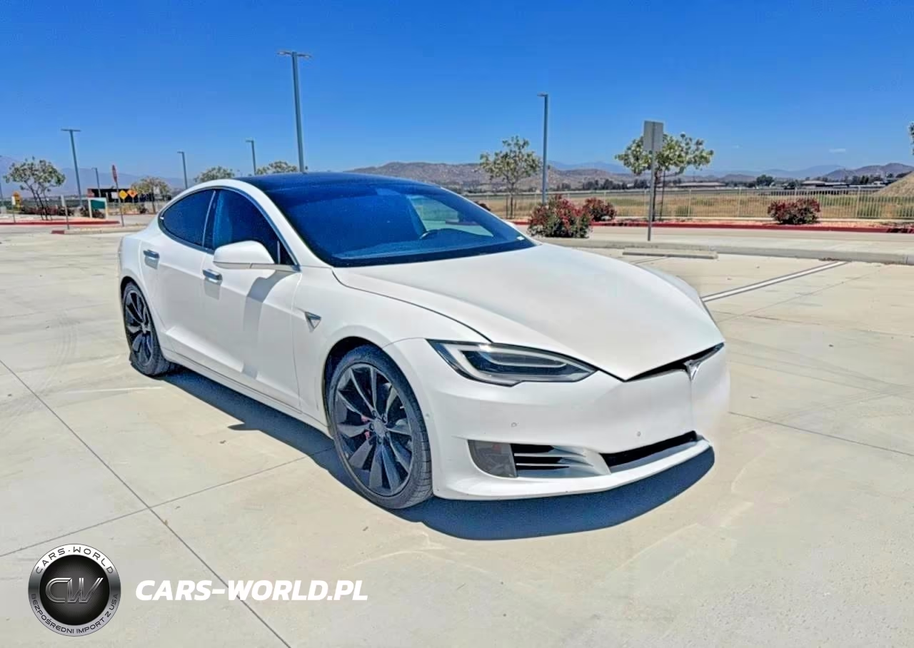 2021 Tesla Model S – zdjęcie 1 z 10
