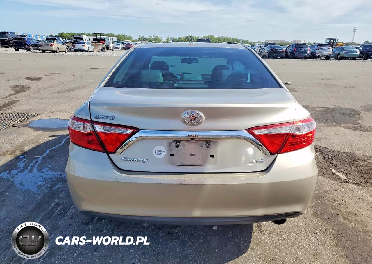 2017 Toyota Camry Xle VIN:4T1BF1FK8HU690327 - 6