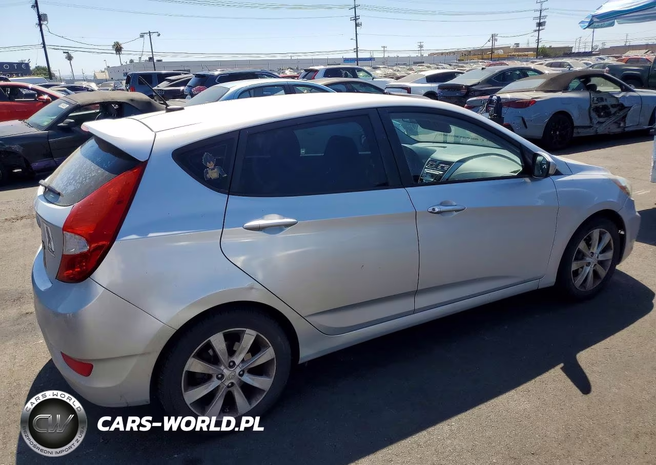 2012 Hyundai Accent Se VIN:KMHCU5AE1CU004589 - 3