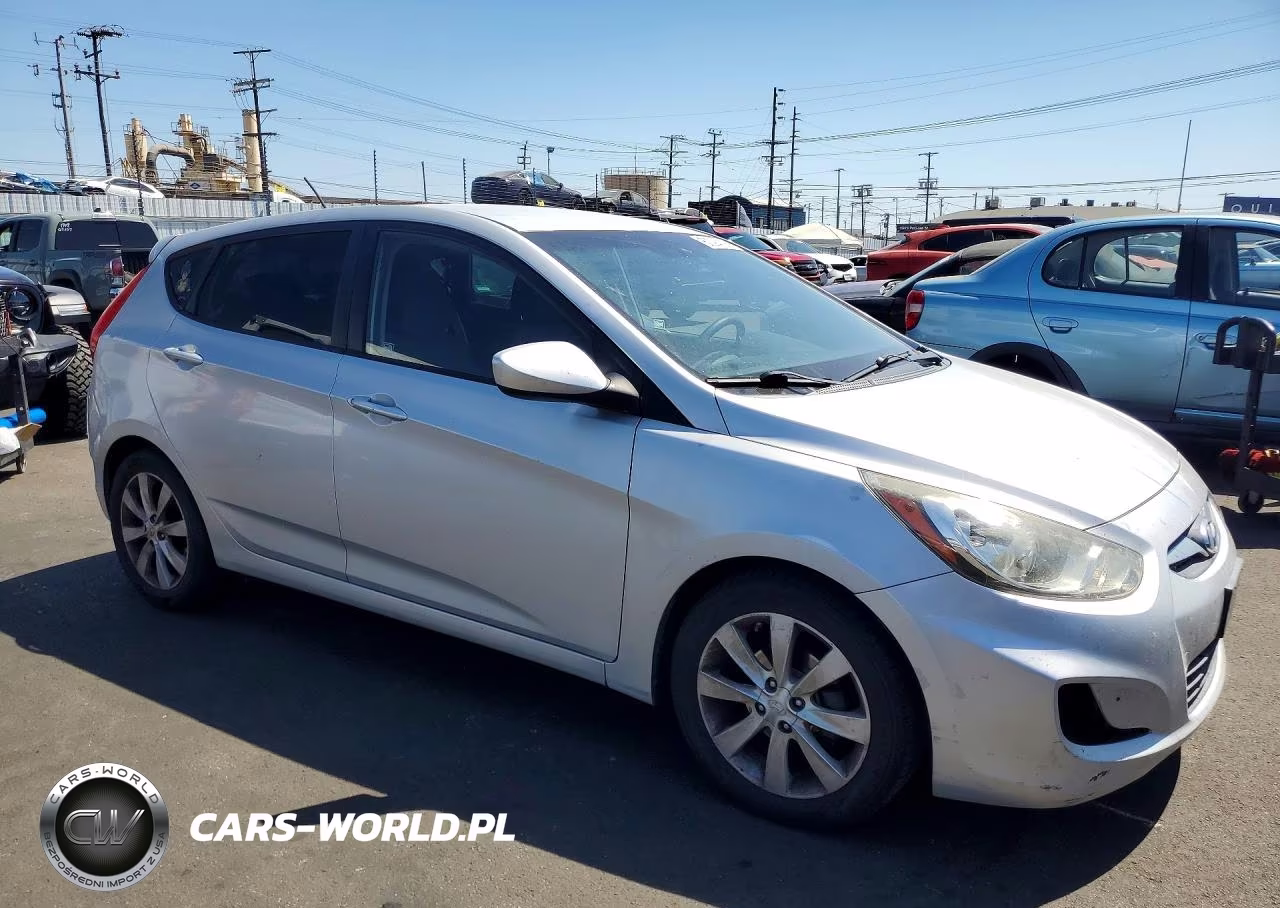 2012 Hyundai Accent Se VIN:KMHCU5AE1CU004589 - 4