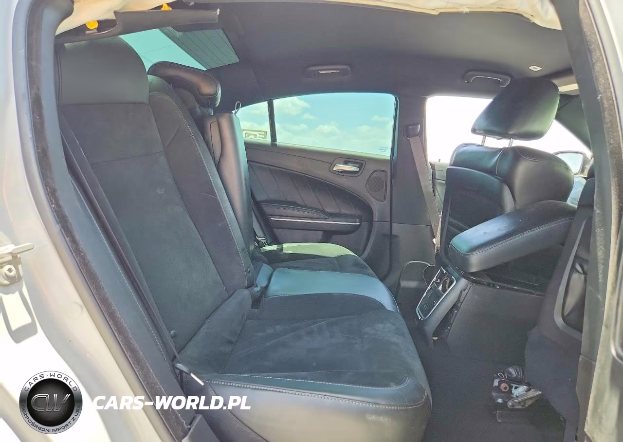 2021 Dodge Charger Scat Pack VIN:2C3CDXGJ7MH612288 - 10