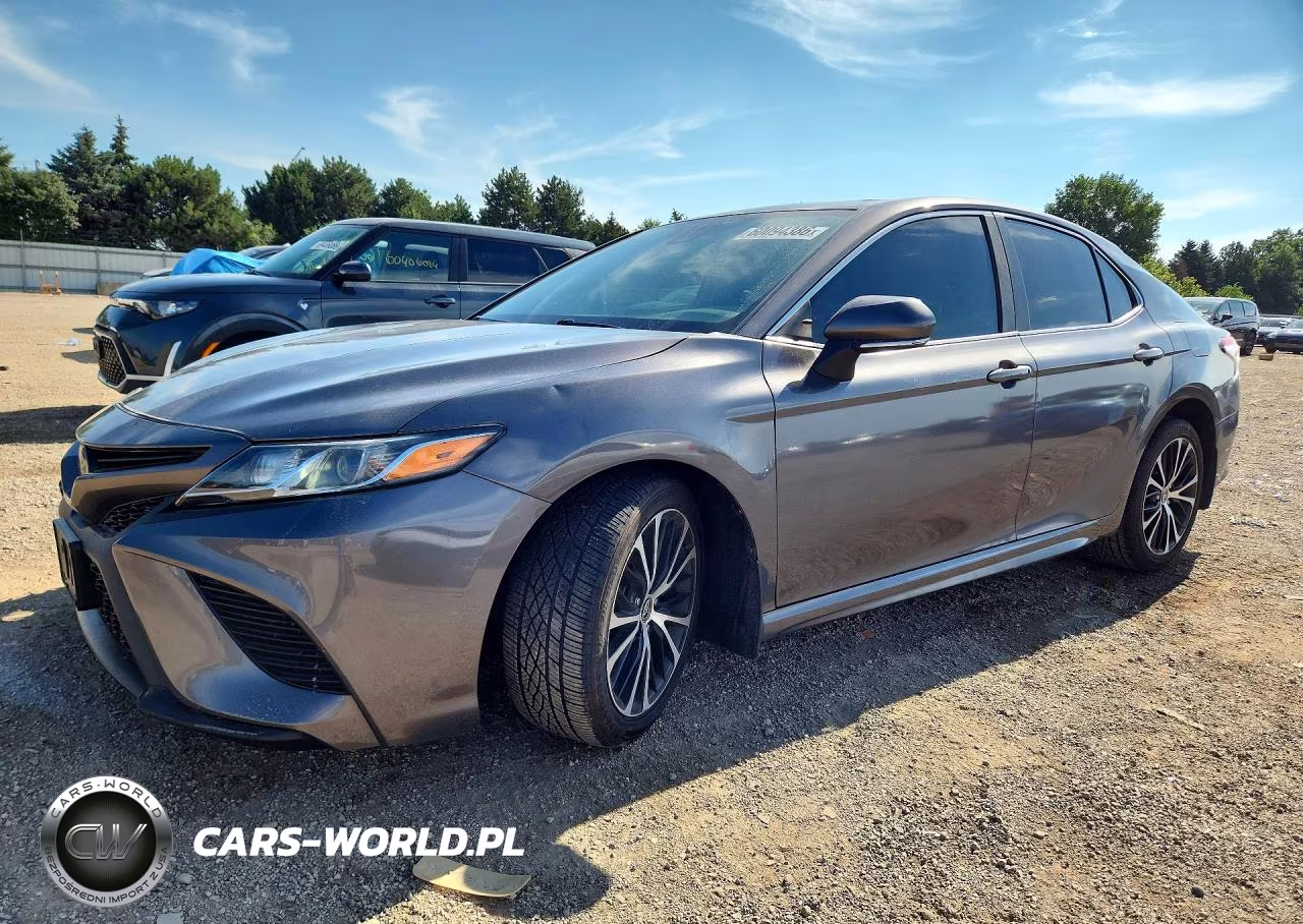 2020 Toyota Camry Se