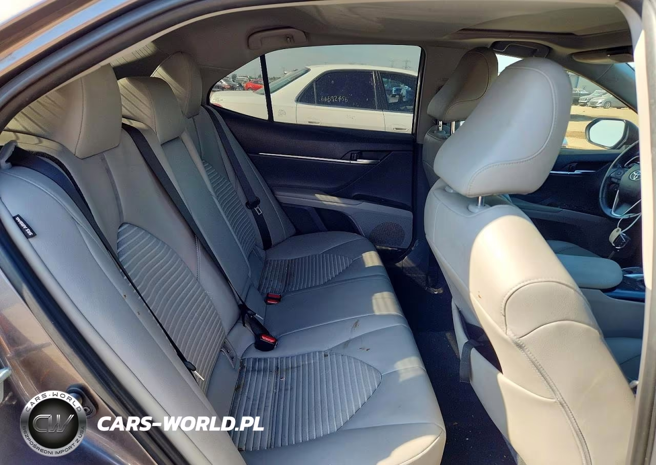 2020 Toyota Camry Se VIN:4T1G11BK9LU014813 - 10