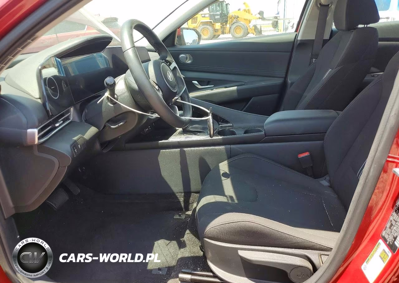 2025 Hyundai Elantra Sel VIN:KMHLS4DG4SU963075 - 7