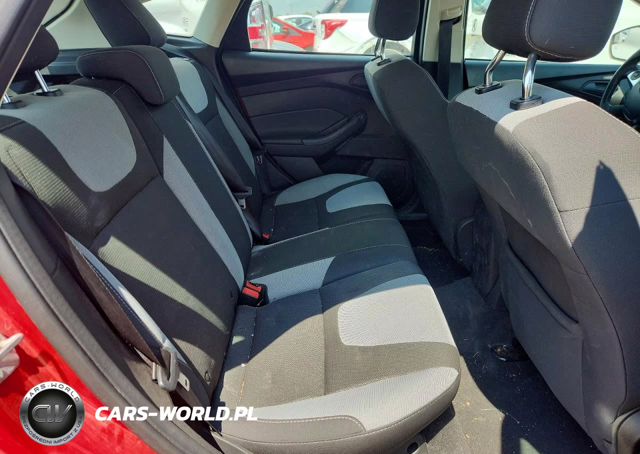 2012 Ford Focus Se VIN:1FAHP3K21CL370753 - 10