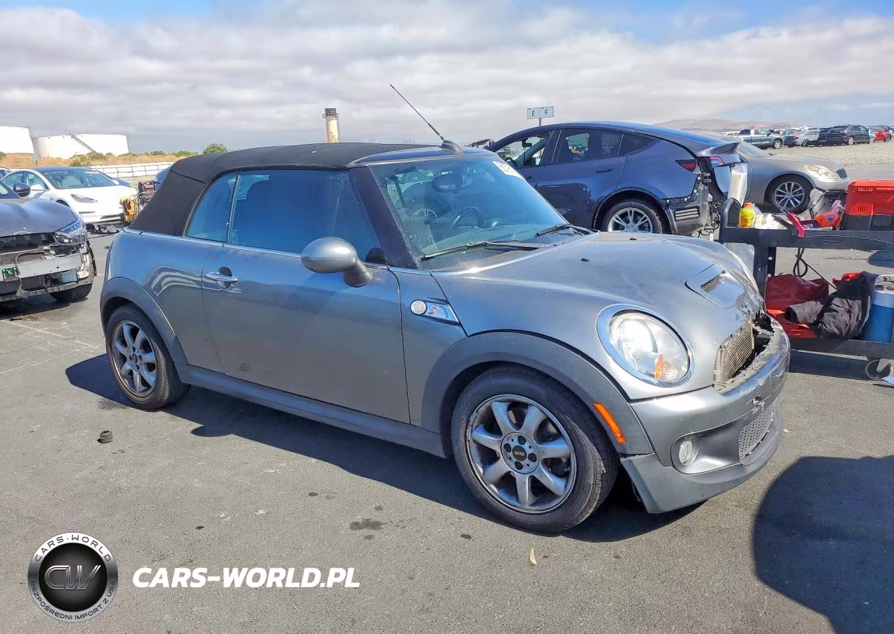 2009 Mini Cooper S VIN:WMWMS33529TY50239 - 4