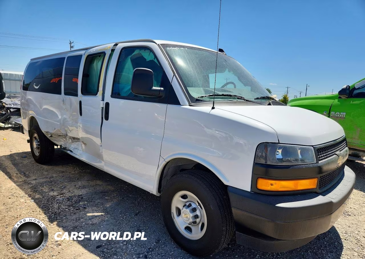 2025 Chevrolet Express G3500 Ls Passenger Van VIN:1GAZGNFP5S1137204 - 4