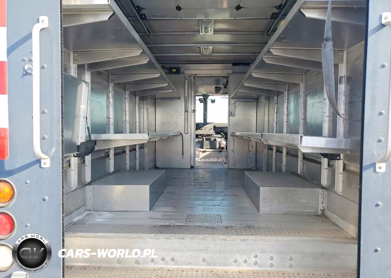 2020 Freightliner Mt 45G Delivery Truck VIN:4UZAC2EA8LCMH7911 - 10