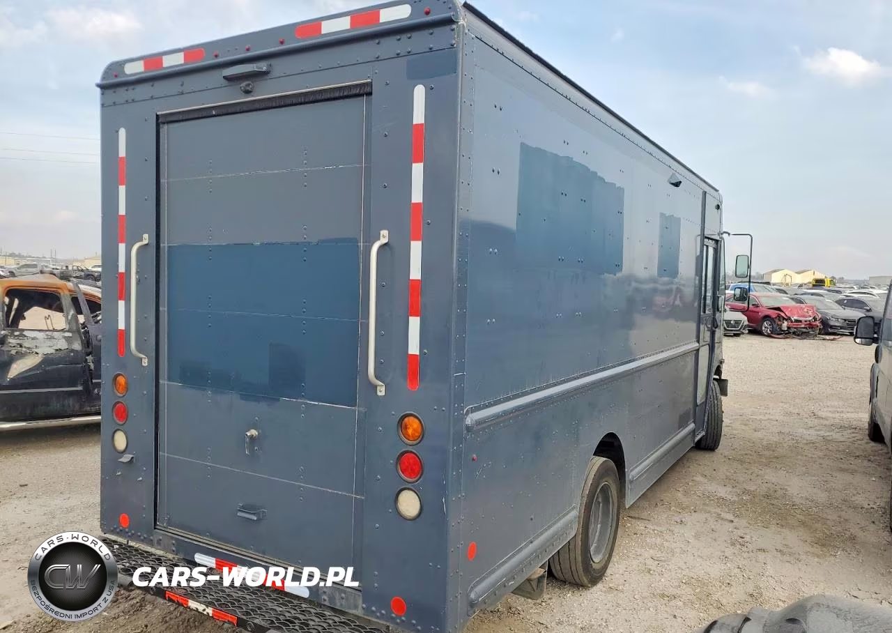 2020 Freightliner Mt 45G Delivery Truck VIN:4UZAC2EA8LCMH7911 - 3