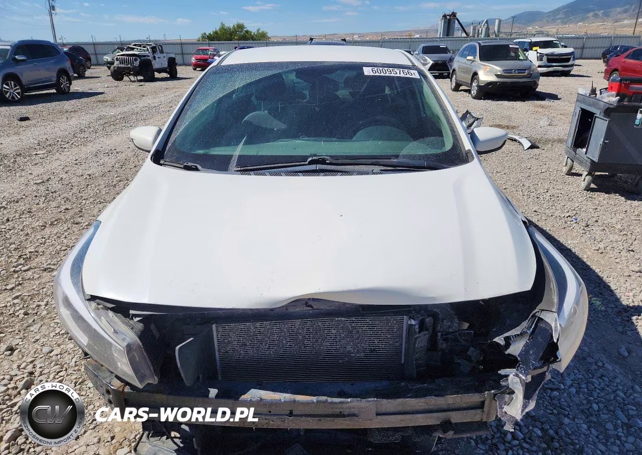 2017 Kia Forte Lx VIN:3KPFK4A74HE150784 - 5