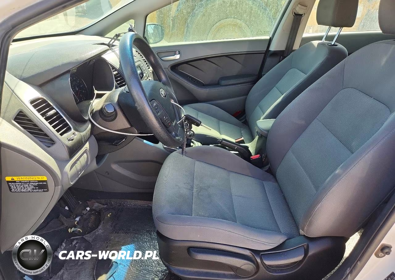 2017 Kia Forte Lx VIN:3KPFK4A74HE150784 - 7