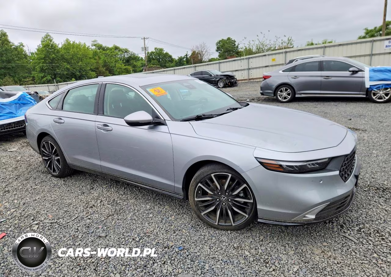 2023 Honda Accord Touring Hybrid VIN:1HGCY2F85PA027778 - 4