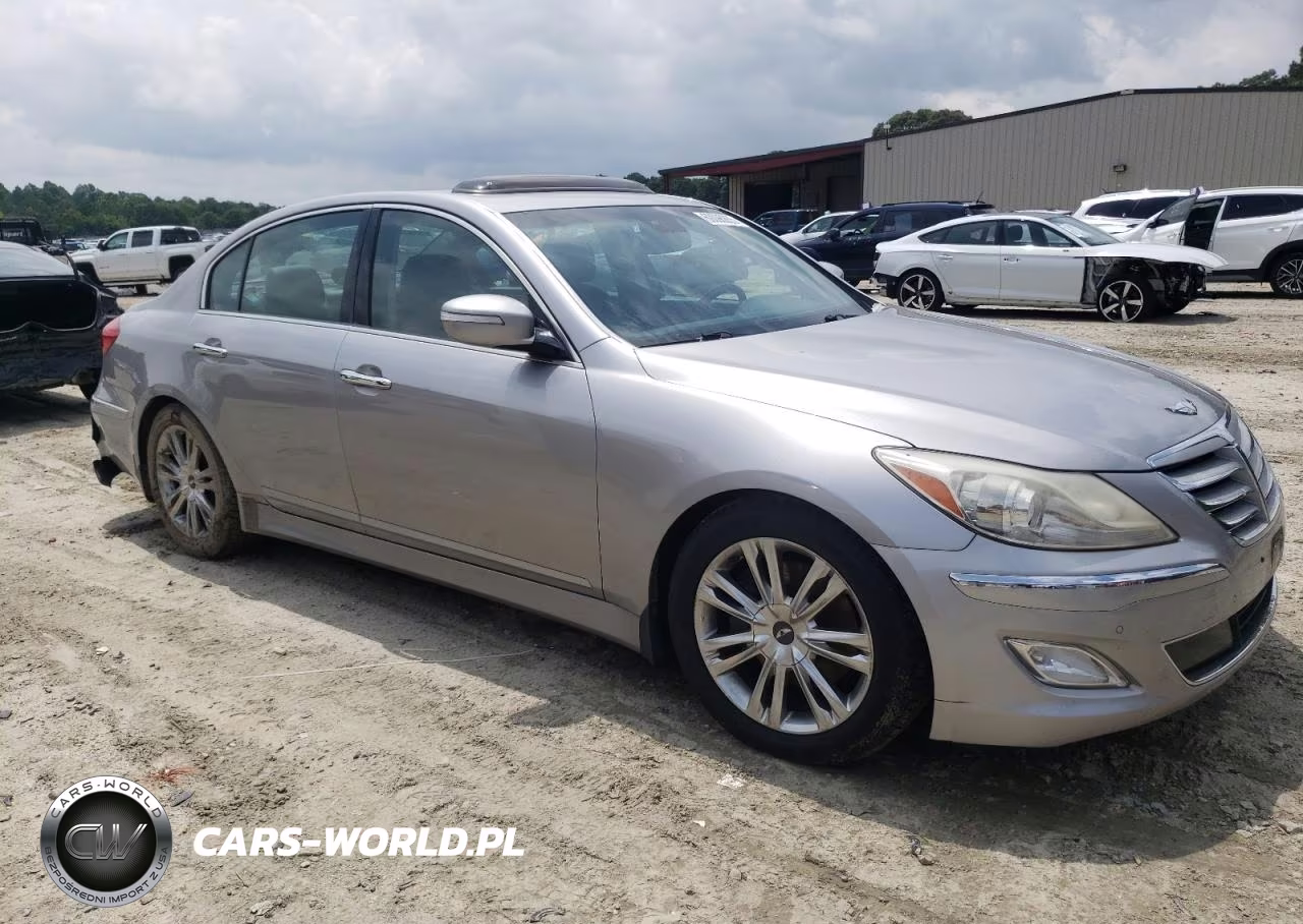 2013 Hyundai Genesis 3.8L VIN:KMHGC4DD4DU233870 - 4