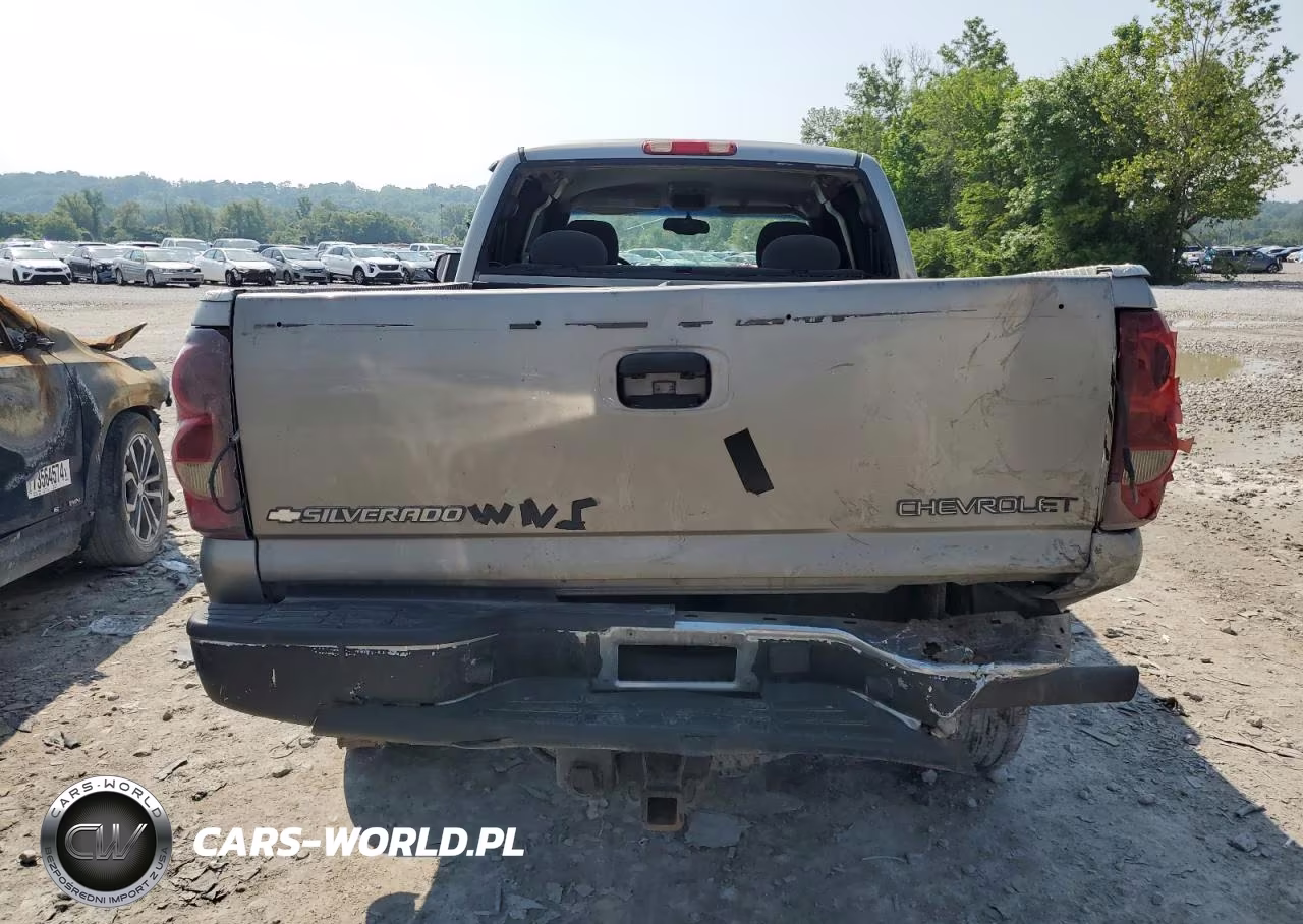 2003 Chevrolet Silverado C2500 Heavy Duty VIN:1GCHC29U13E357836 - 6