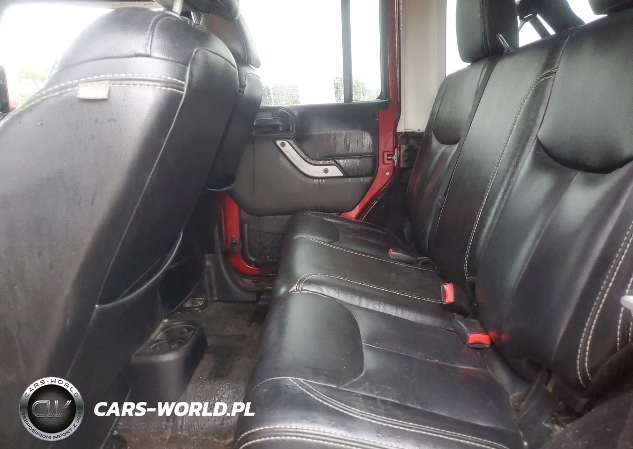 2013 Jeep Wrangler Unlimited Sport VIN:1C4BJWDG8DL515915 - 11