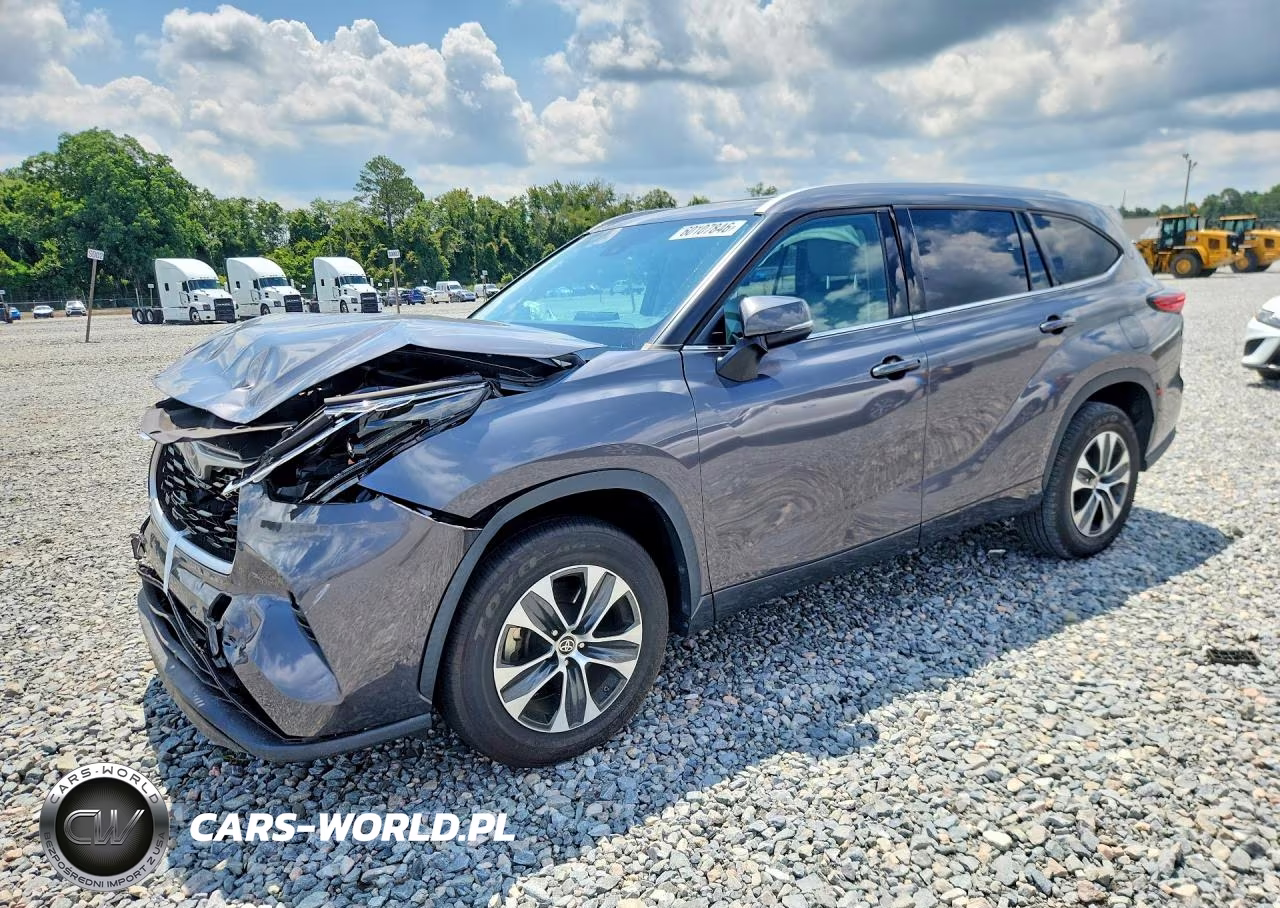 2022 Toyota Highlander Hybrid Xle – zdjęcie 1 z 13