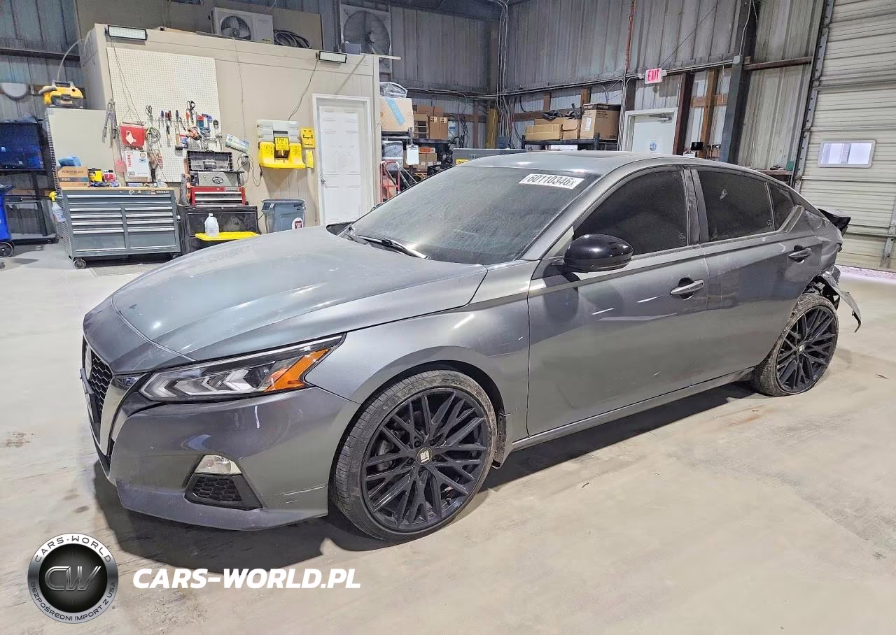 2019 Nissan Altima Sr – zdjęcie 1 z 12