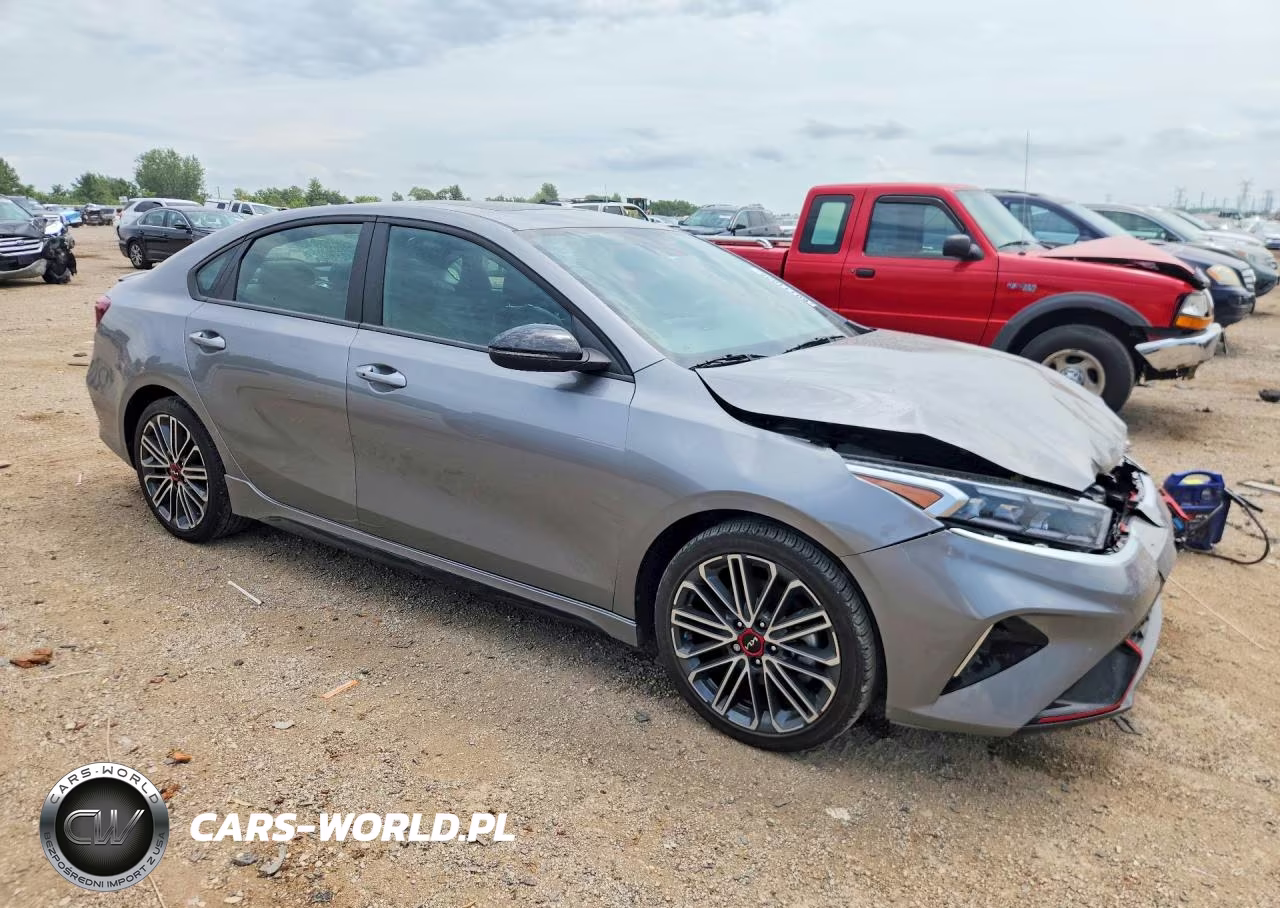 2024 Kia Forte Gt VIN:3KPF44AC8RE740852 - 4