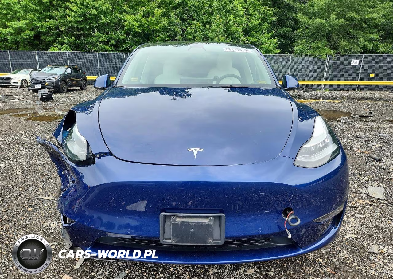2021 Tesla Model Y VIN:5YJYGDEE3MF303680 - 5