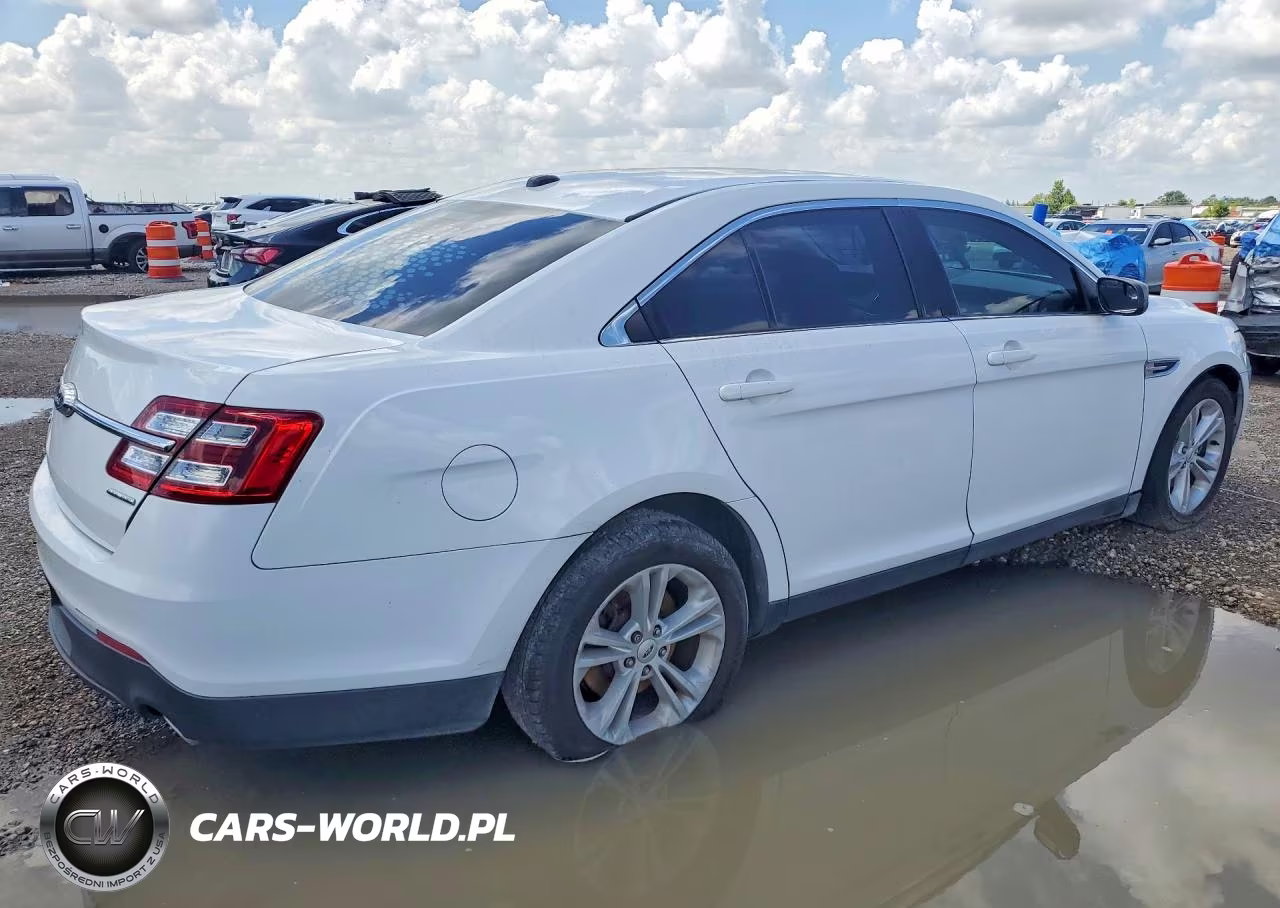 2018 Ford Taurus Se VIN:1FAHP2D87JG117180 - 3