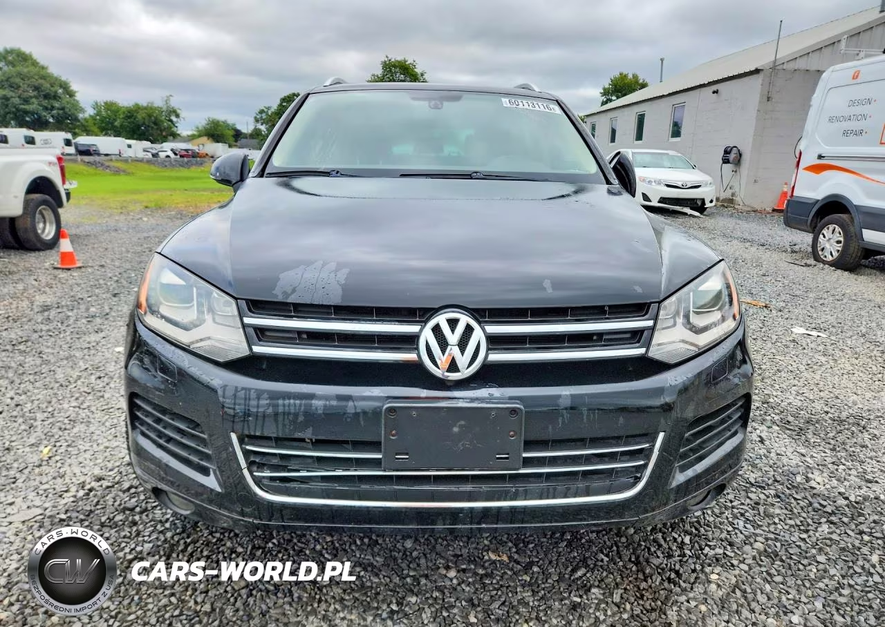 2011 Volkswagen Touareg V6 VIN:WVGFF9BP4BD005930 - 5