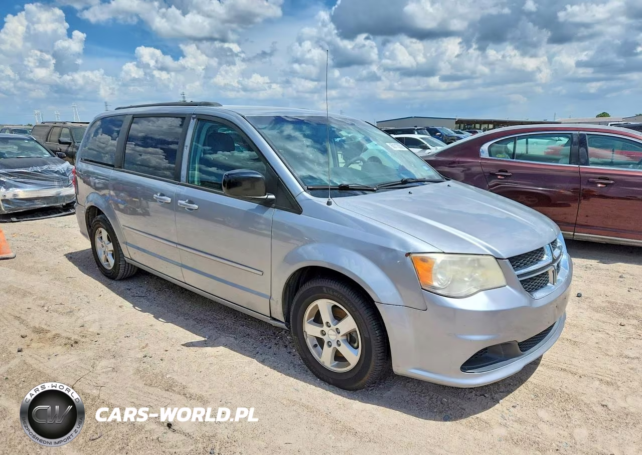 2013 Dodge Grand Caravan Sxt VIN:2C4RDGCG7DR611023 - 4