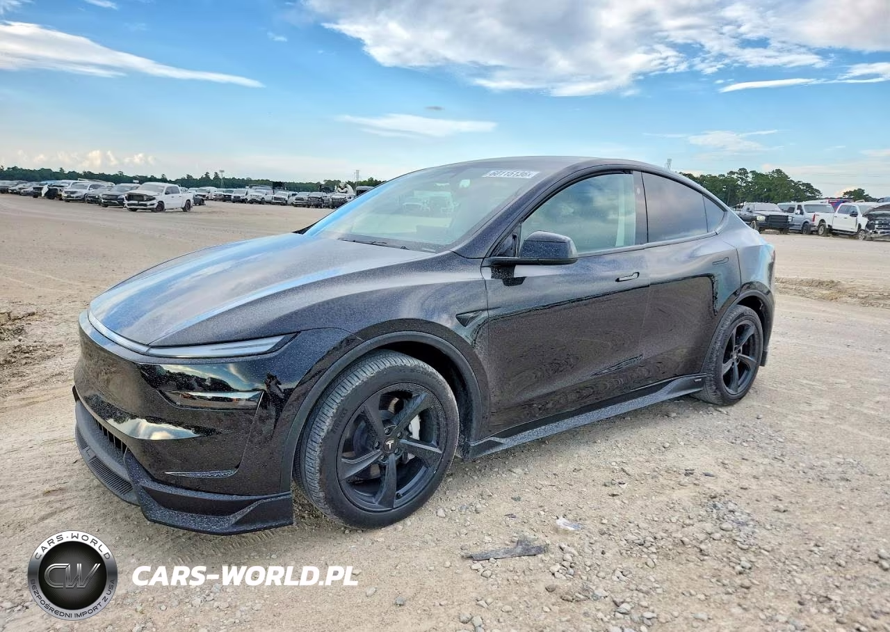 2026 Tesla Model Y – zdjęcie 1 z 13