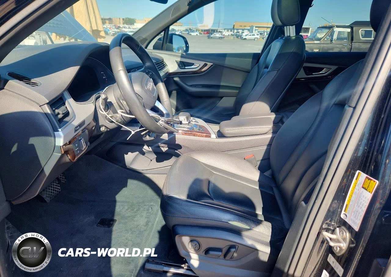 2018 Audi Q7 Premium Plus VIN:WA1LHAF74JD014777 - 7