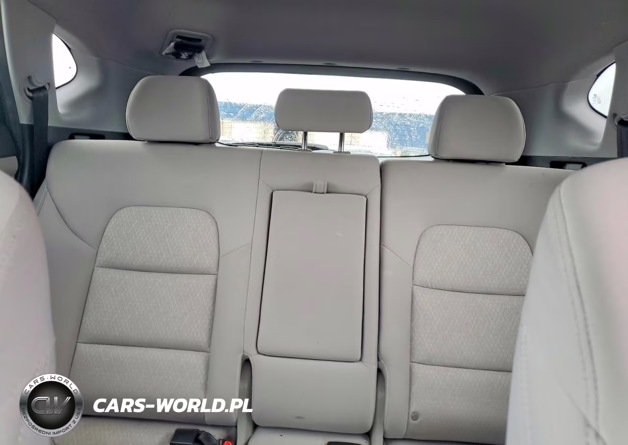 2018 Hyundai Tucson Sel VIN:KM8J33A43JU656102 - 10