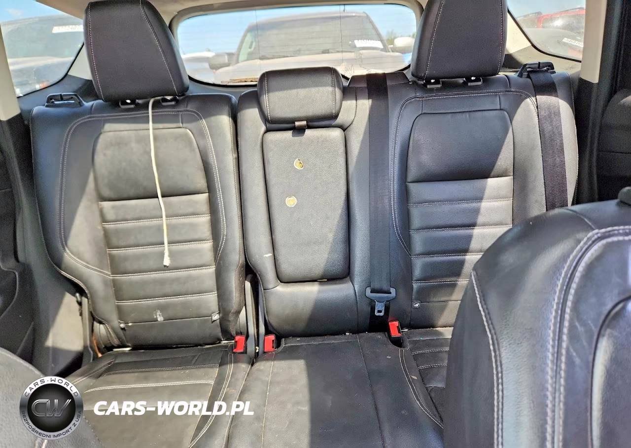 2018 Ford Escape Titanium VIN:1FMCU9J9XJUA80593 - 10