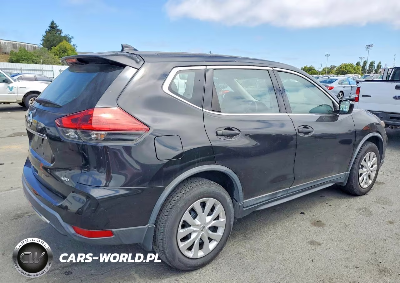 2018 Nissan Rogue S VIN:KNMAT2MV4JP552249 - 3