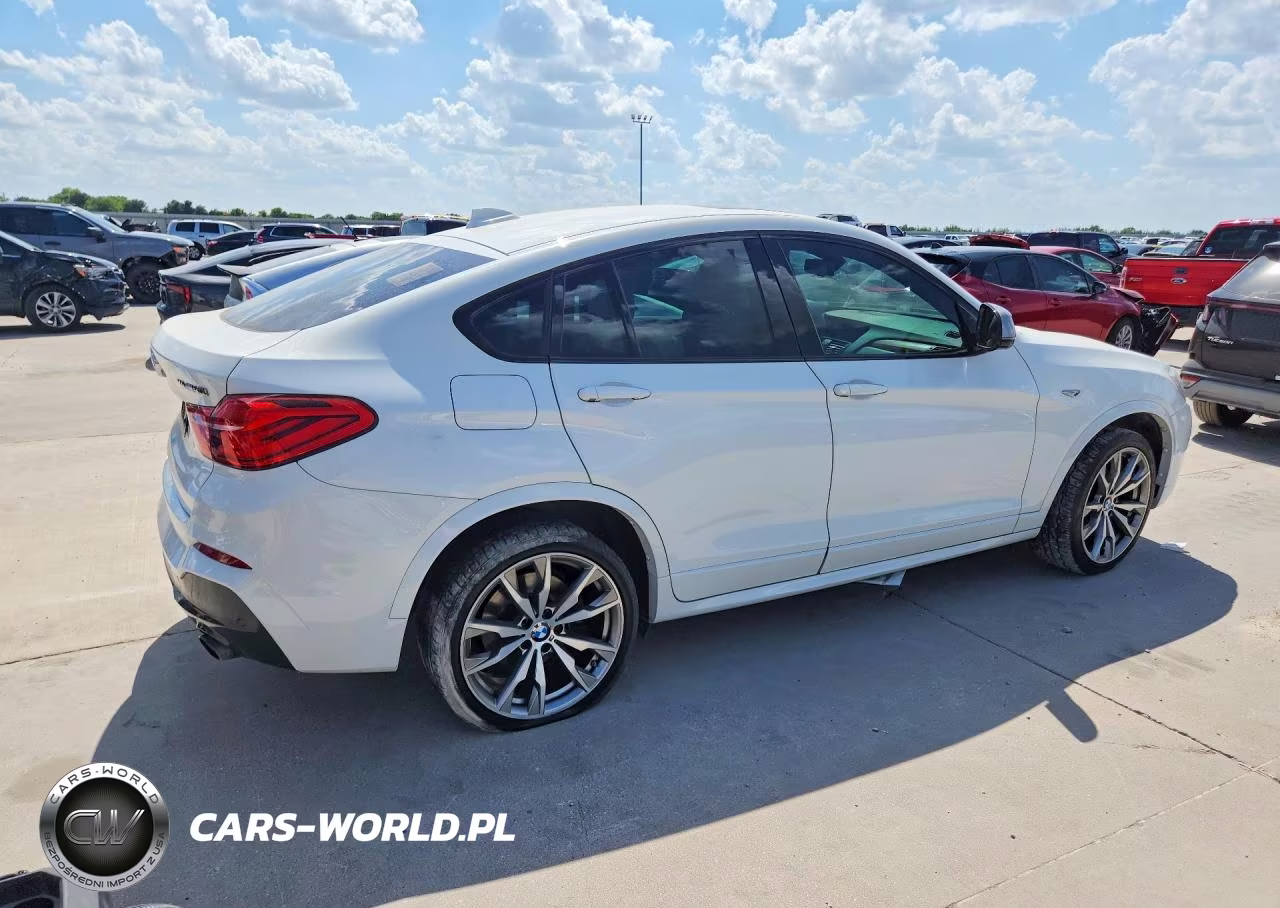 2018 BMW X4 xDrivem40I VIN:5UXXW7C53J0W64483 - 3