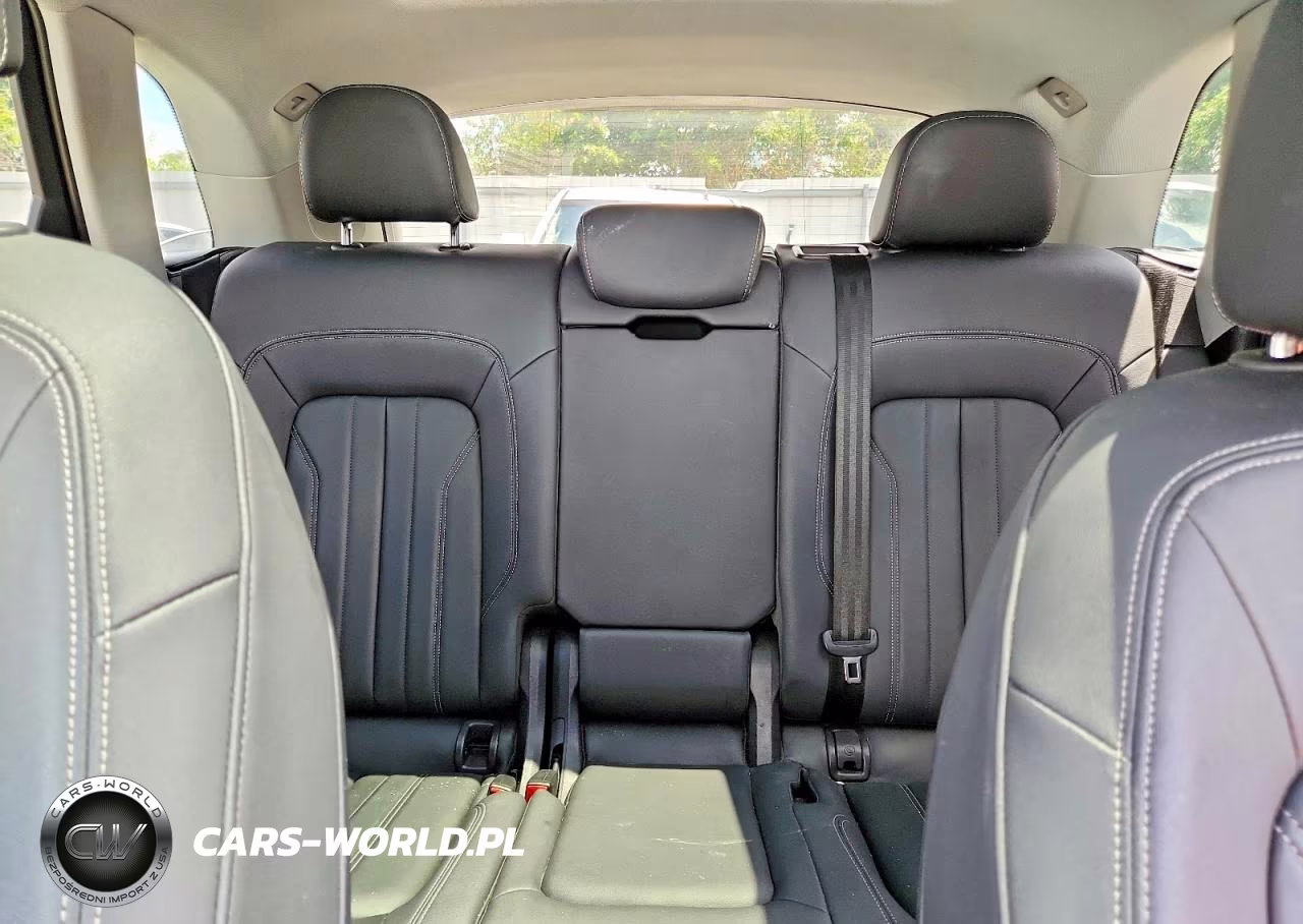 2023 Audi Q5 Premium Plus 45 VIN:WA1EAAFY1P2046421 - 10
