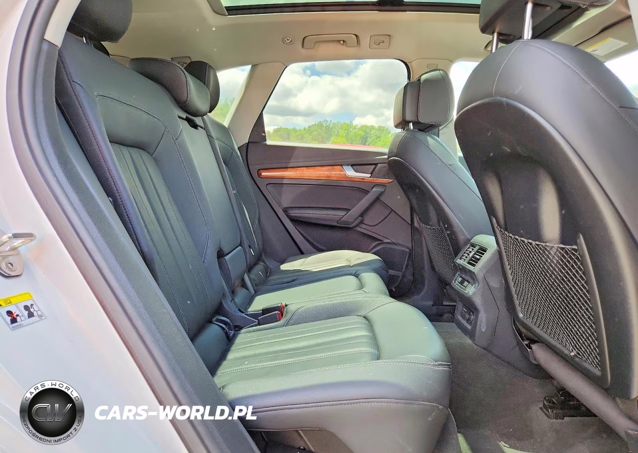 2023 Audi Q5 Premium Plus 45 VIN:WA1EAAFY1P2046421 - 11