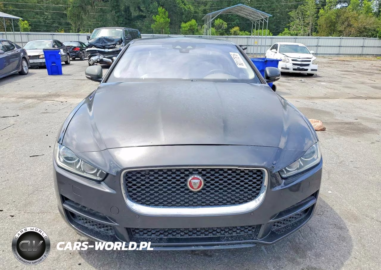 2017 Jaguar Xe Prestige VIN:SAJAE4BG2HA947183 - 5