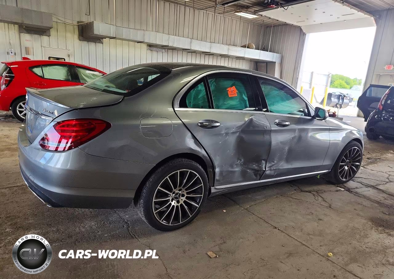 2016 Mercedes-Benz C 300 4Matic VIN:WDDWF4KB0GR171647 - 3