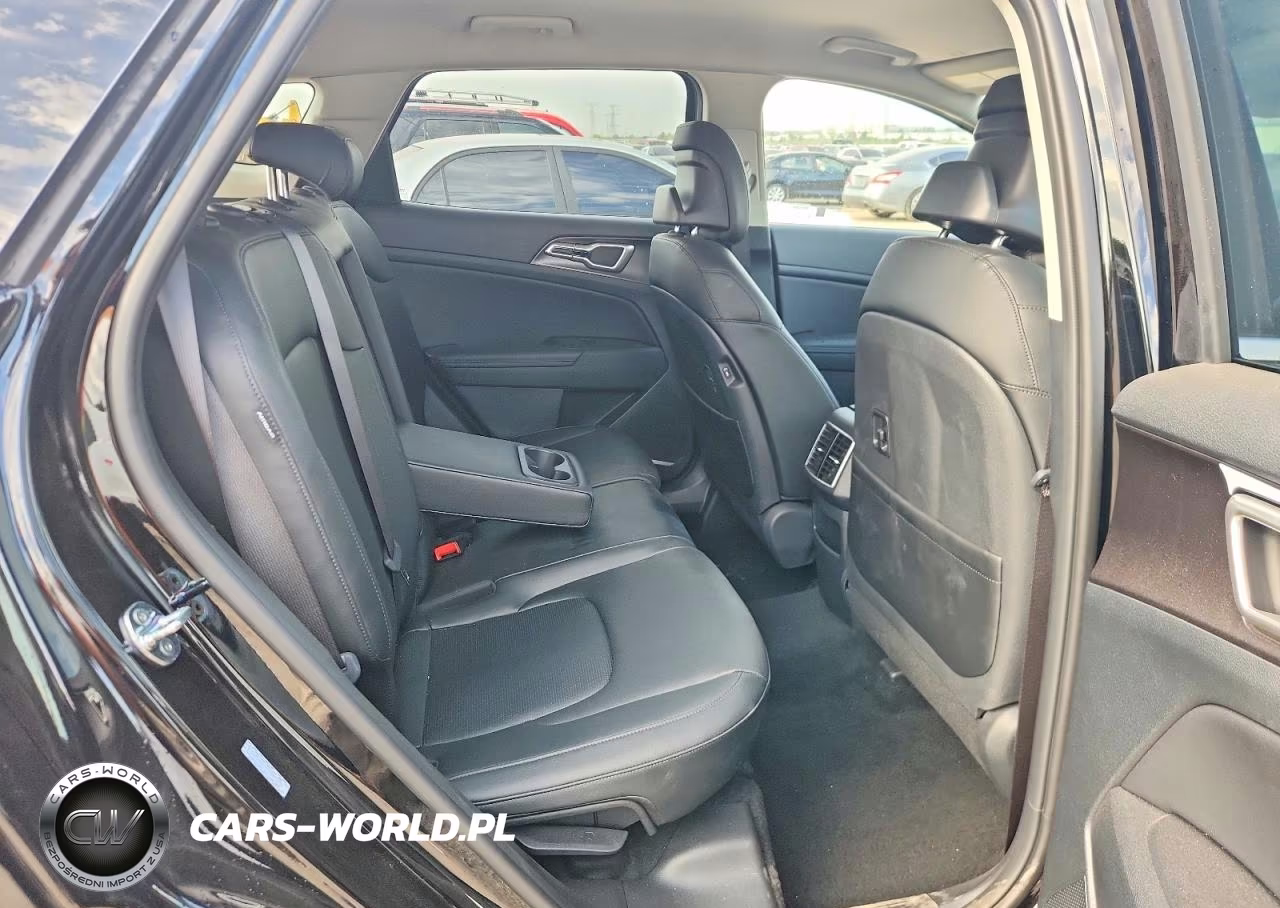 2026 Kia Sportage Ex VIN:5XYK33DF0TG387793 - 10