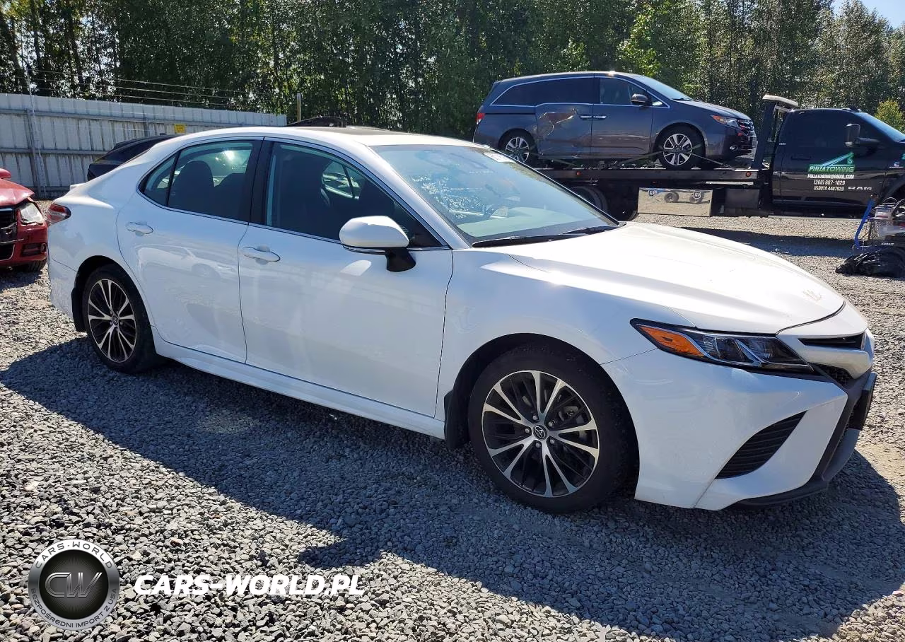 2020 Toyota Camry Se VIN:4T1M11AK1LU920703 - 4