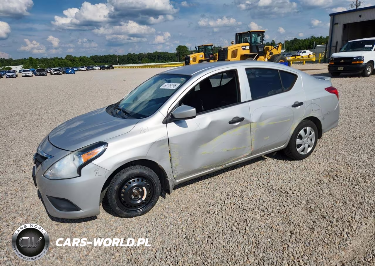 2018 Nissan Versa S Plus