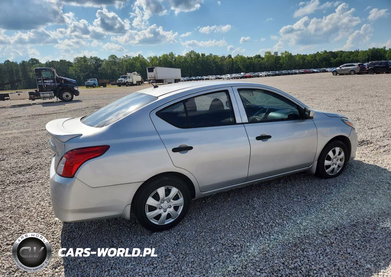 2018 Nissan Versa S Plus VIN:3N1CN7AP9JL865284 - 3