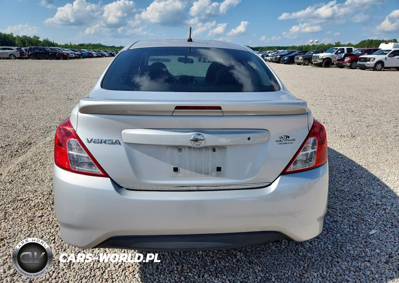 2018 Nissan Versa S Plus VIN:3N1CN7AP9JL865284 - 6