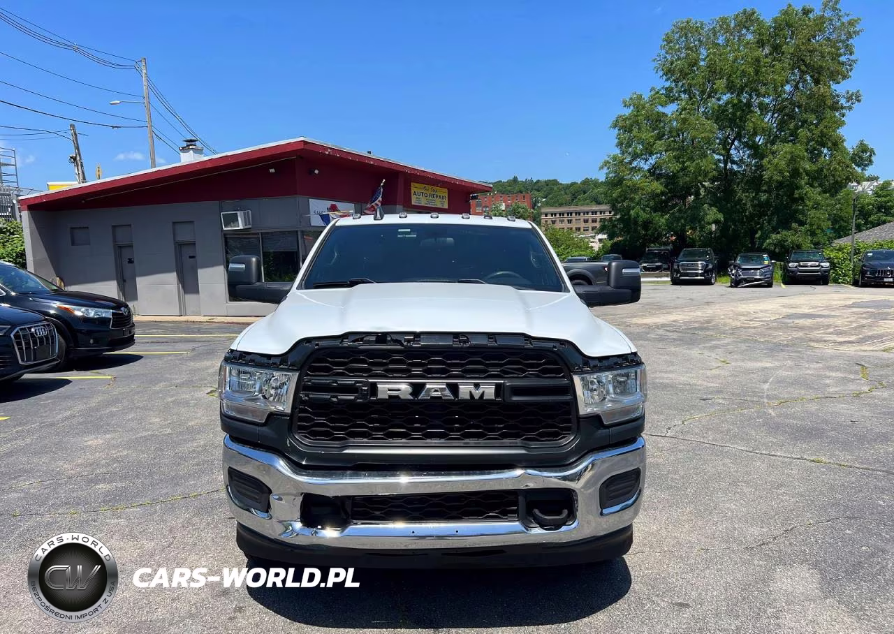 2023 Ram 3500 VIN:3C7WRTCLXPG513448 - 5