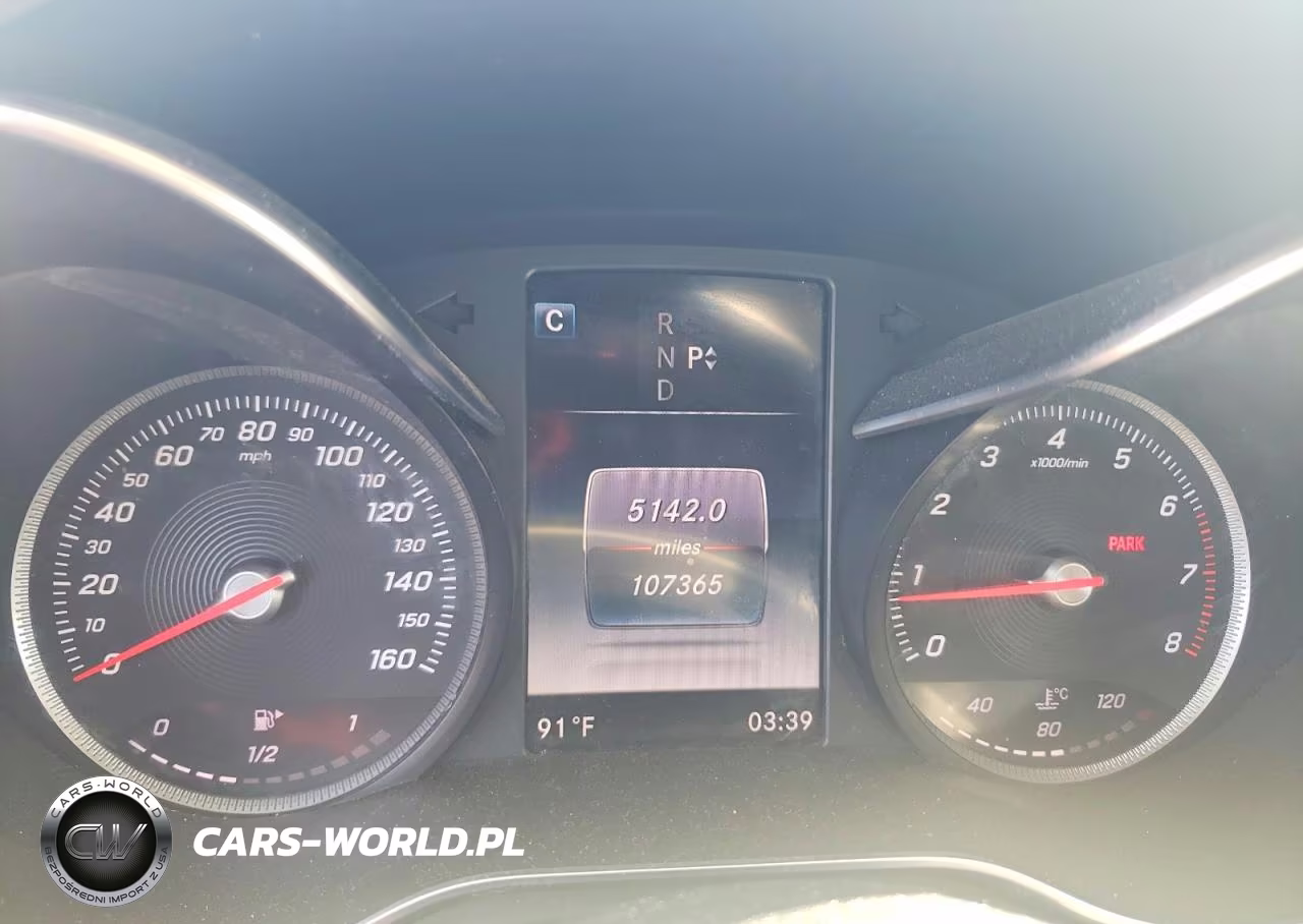 2016 Mercedes-Benz C 300 4Matic VIN:55SWF4KB5GU118215 - 9