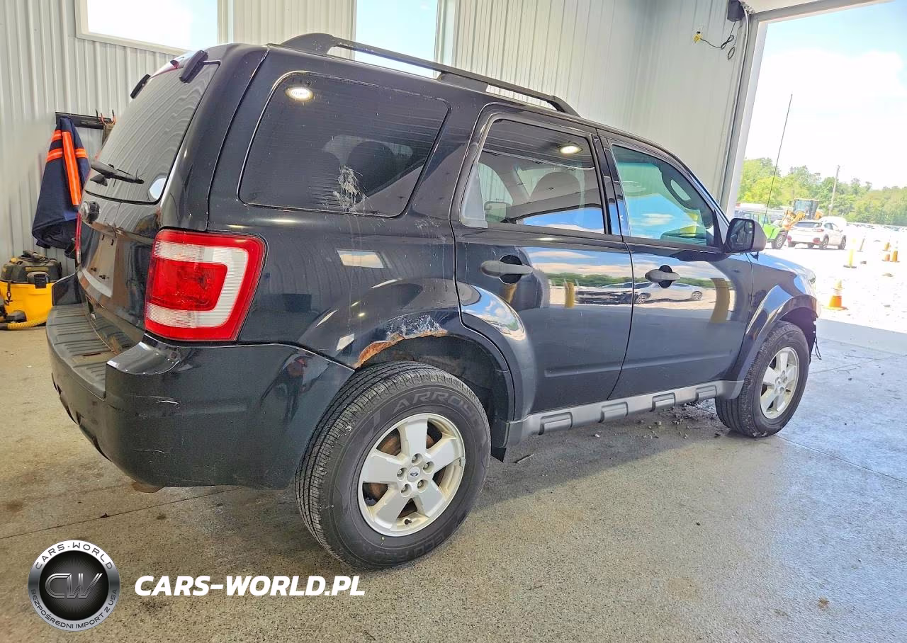 2012 Ford Escape Xlt VIN:1FMCU0D70CKB29496 - 3