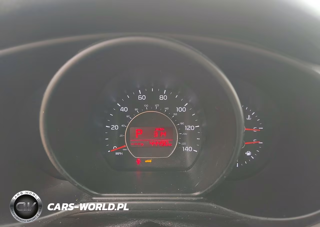 2016 Kia Soul + VIN:KNDJP3A52G7370458 - 9